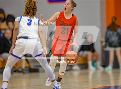 Thumbnail 1 in Grand Oaks vs The Woodlands photogallery.