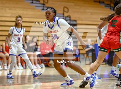Thumbnail 3 in Grand Oaks vs The Woodlands photogallery.
