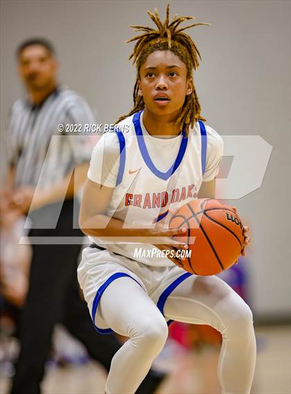 Thumbnail 1 in Grand Oaks vs The Woodlands photogallery.