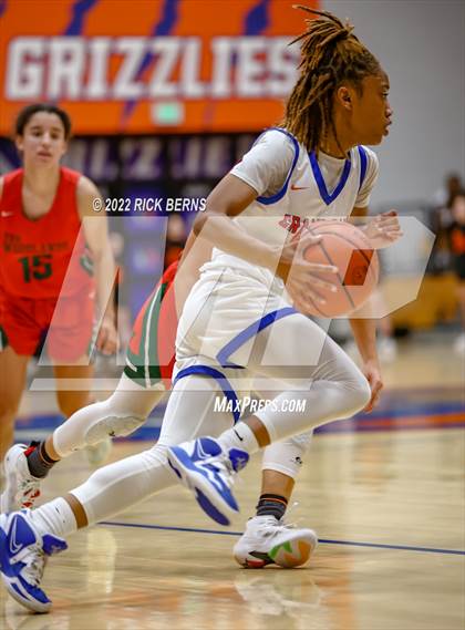 Thumbnail 3 in Grand Oaks vs The Woodlands photogallery.