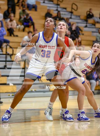 Thumbnail 3 in Grand Oaks vs The Woodlands photogallery.
