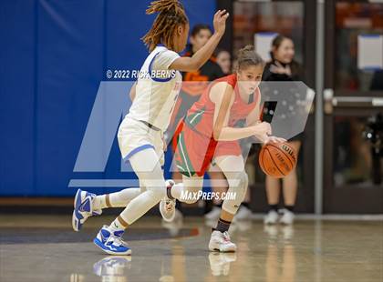Thumbnail 3 in Grand Oaks vs The Woodlands photogallery.