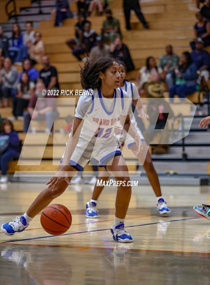 Thumbnail 1 in Grand Oaks vs The Woodlands photogallery.