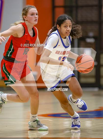 Thumbnail 1 in Grand Oaks vs The Woodlands photogallery.