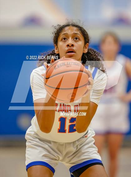 Thumbnail 1 in Grand Oaks vs The Woodlands photogallery.