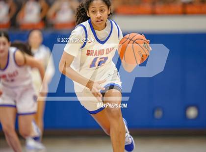 Thumbnail 3 in Grand Oaks vs The Woodlands photogallery.