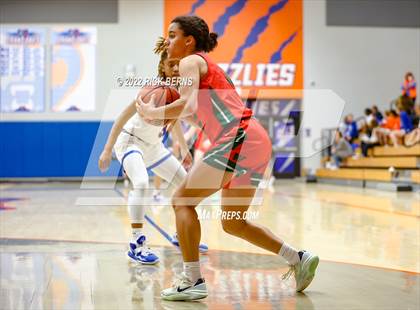 Thumbnail 2 in Grand Oaks vs The Woodlands photogallery.