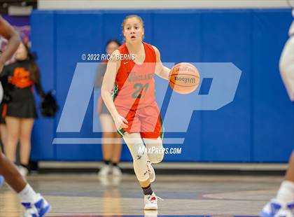 Thumbnail 3 in Grand Oaks vs The Woodlands photogallery.