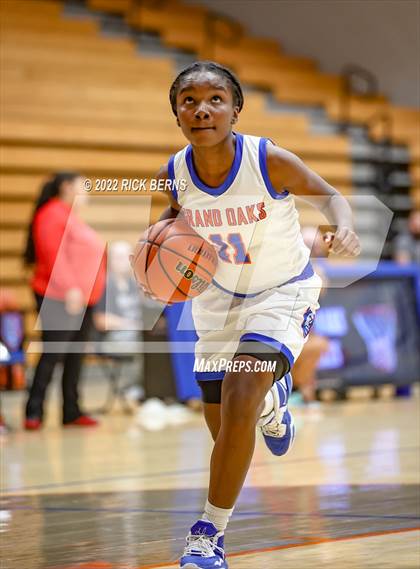 Thumbnail 2 in Grand Oaks vs The Woodlands photogallery.