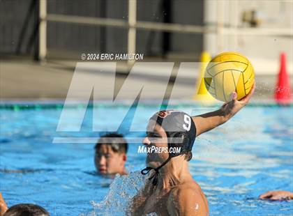 Thumbnail 2 in JSerra Catholic vs. Bishop's photogallery.