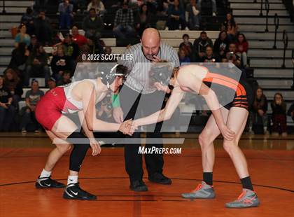 Thumbnail 1 in Logan Elm vs Amanda-Clearcreek photogallery.