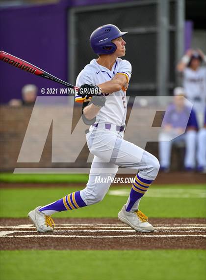 Thumbnail 1 in Marshall @ Hallsville (UIL 5A Quarterfinal) photogallery.