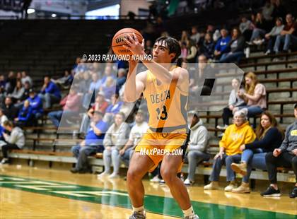 Thumbnail 1 in Delta vs. Centerville (IHSAA 3A Sec 24 Semifinal) photogallery.
