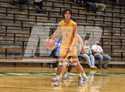Thumbnail 3 in Delta vs. Centerville (IHSAA 3A Sec 24 Semifinal) photogallery.