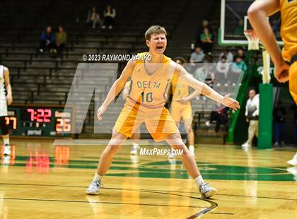 Thumbnail 3 in Delta vs. Centerville (IHSAA 3A Sec 24 Semifinal) photogallery.