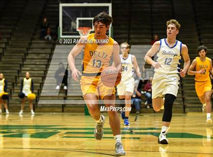 Thumbnail 1 in Delta vs. Centerville (IHSAA 3A Sec 24 Semifinal) photogallery.