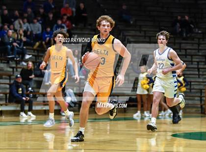 Thumbnail 1 in Delta vs. Centerville (IHSAA 3A Sec 24 Semifinal) photogallery.