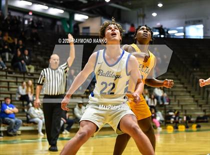 Thumbnail 2 in Delta vs. Centerville (IHSAA 3A Sec 24 Semifinal) photogallery.