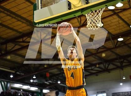 Thumbnail 2 in Delta vs. Centerville (IHSAA 3A Sec 24 Semifinal) photogallery.