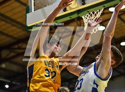 Thumbnail 1 in Delta vs. Centerville (IHSAA 3A Sec 24 Semifinal) photogallery.