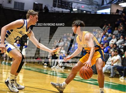 Thumbnail 2 in Delta vs. Centerville (IHSAA 3A Sec 24 Semifinal) photogallery.