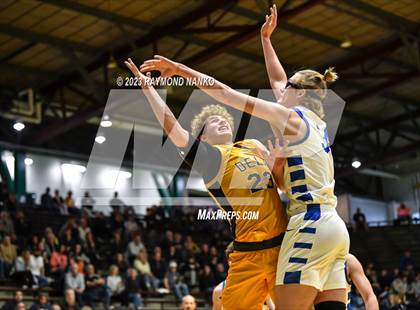 Thumbnail 2 in Delta vs. Centerville (IHSAA 3A Sec 24 Semifinal) photogallery.