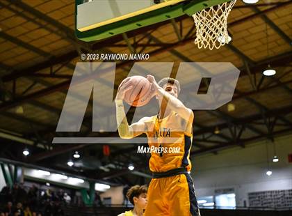 Thumbnail 3 in Delta vs. Centerville (IHSAA 3A Sec 24 Semifinal) photogallery.