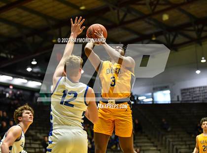 Thumbnail 3 in Delta vs. Centerville (IHSAA 3A Sec 24 Semifinal) photogallery.