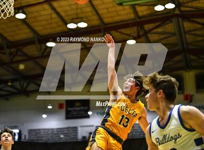 Thumbnail 2 in Delta vs. Centerville (IHSAA 3A Sec 24 Semifinal) photogallery.