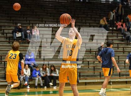 Thumbnail 1 in Delta vs. Centerville (IHSAA 3A Sec 24 Semifinal) photogallery.