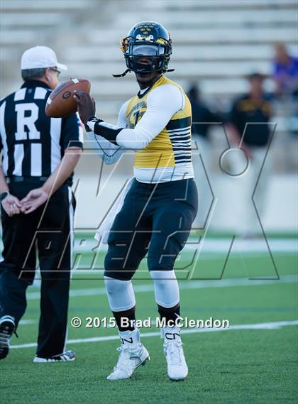 Thumbnail 1 in Garland vs Rowlett photogallery.