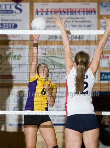 Thumbnail 1 in Escalon @ Modesto Christian photogallery.