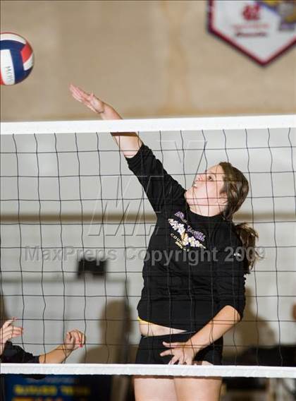 Thumbnail 2 in Escalon @ Modesto Christian photogallery.