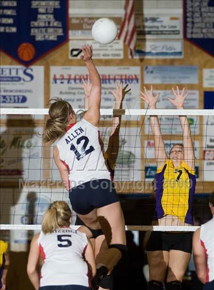 Thumbnail 3 in Escalon @ Modesto Christian photogallery.