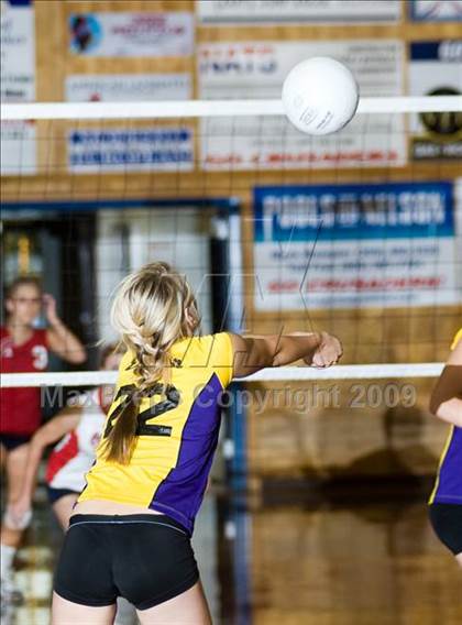 Thumbnail 2 in Escalon @ Modesto Christian photogallery.