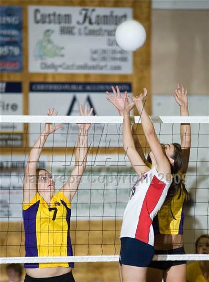 Thumbnail 1 in Escalon @ Modesto Christian photogallery.