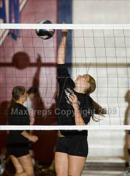 Thumbnail 2 in Escalon @ Modesto Christian photogallery.