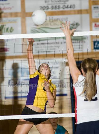 Thumbnail 1 in Escalon @ Modesto Christian photogallery.