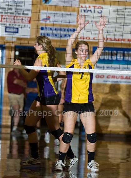 Thumbnail 2 in Escalon @ Modesto Christian photogallery.