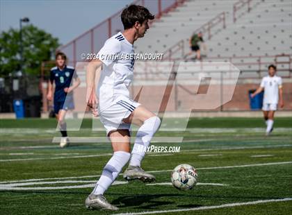 Thumbnail 3 in Valor Christian vs Thunder Ridge photogallery.