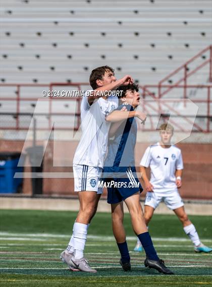 Thumbnail 3 in Valor Christian vs Thunder Ridge photogallery.