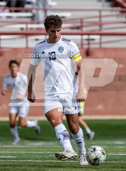 Thumbnail 2 in Valor Christian vs Thunder Ridge photogallery.