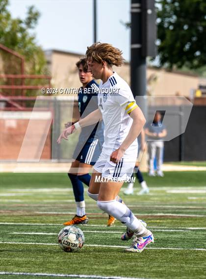 Thumbnail 1 in Valor Christian vs Thunder Ridge photogallery.