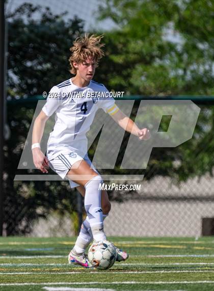 Thumbnail 3 in Valor Christian vs Thunder Ridge photogallery.