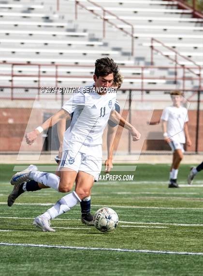 Thumbnail 2 in Valor Christian vs Thunder Ridge photogallery.