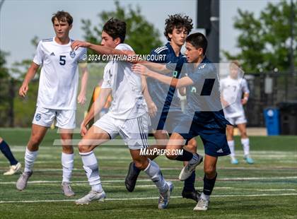 Thumbnail 1 in Valor Christian vs Thunder Ridge photogallery.