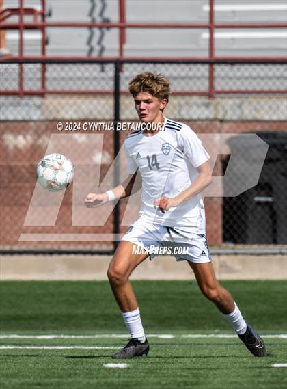 Thumbnail 3 in Valor Christian vs Thunder Ridge photogallery.