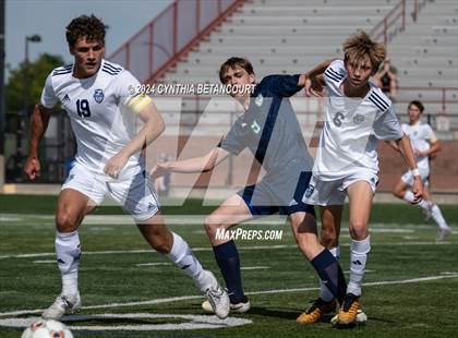 Thumbnail 2 in Valor Christian vs Thunder Ridge photogallery.