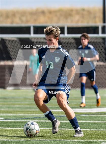Thumbnail 3 in Valor Christian vs Thunder Ridge photogallery.