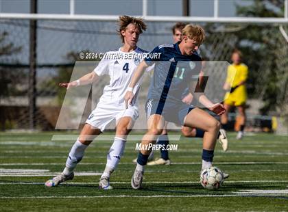 Thumbnail 3 in Valor Christian vs Thunder Ridge photogallery.